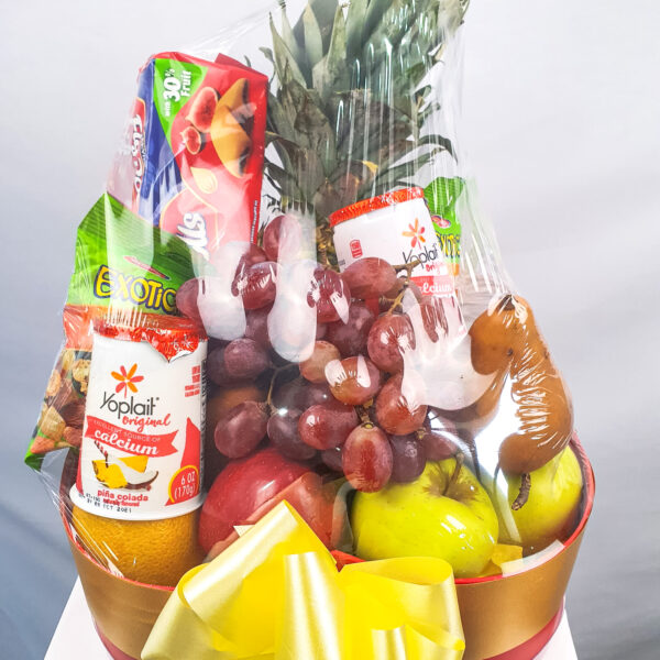 St Kitts Nevis Florist Deluxe Fruit Basket